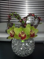 Орхидеи в гидрогеле с сердцем, оформление столов кафе на 14 февраля